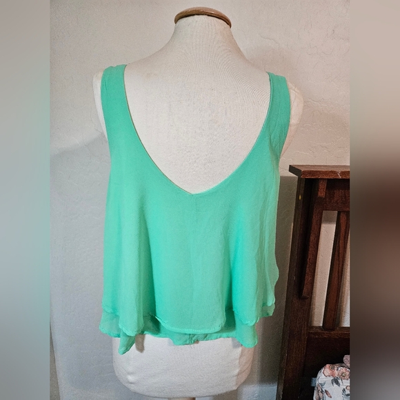 Mint Green Sleeveless Women's Top - Picture 3 of 5